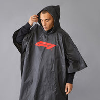F1 FW LOGO PONCHO - black