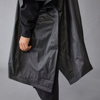 F1 FW LOGO PONCHO - black