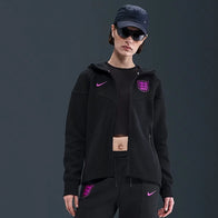 England Nike Tech Windrunner Football Hoodie Hoodie unisex detail view 3 | Dash Racegear — Nike’s elite hoodie for true England football fans