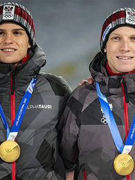 Winter Olympics 2026 Team Austria Grey Jacket Jacket unisex detail view 4 | Dash Racegear — Ski jumping Team Austria grey hooded jacket from Milano Cortina 2026 with subtle national accents and zip closure.