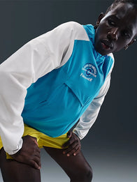 Nike Chicago Marathon Finisher Jacket 2025 Jacket unisex detail view 5 | Dash Racegear — Marathon 2025 Finisher outerwear from Nike Chicago collection