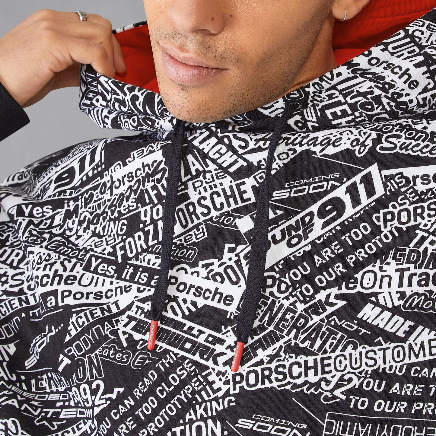 PORSCHE FW QUOTED AOP OVERSIZED HOODY - black