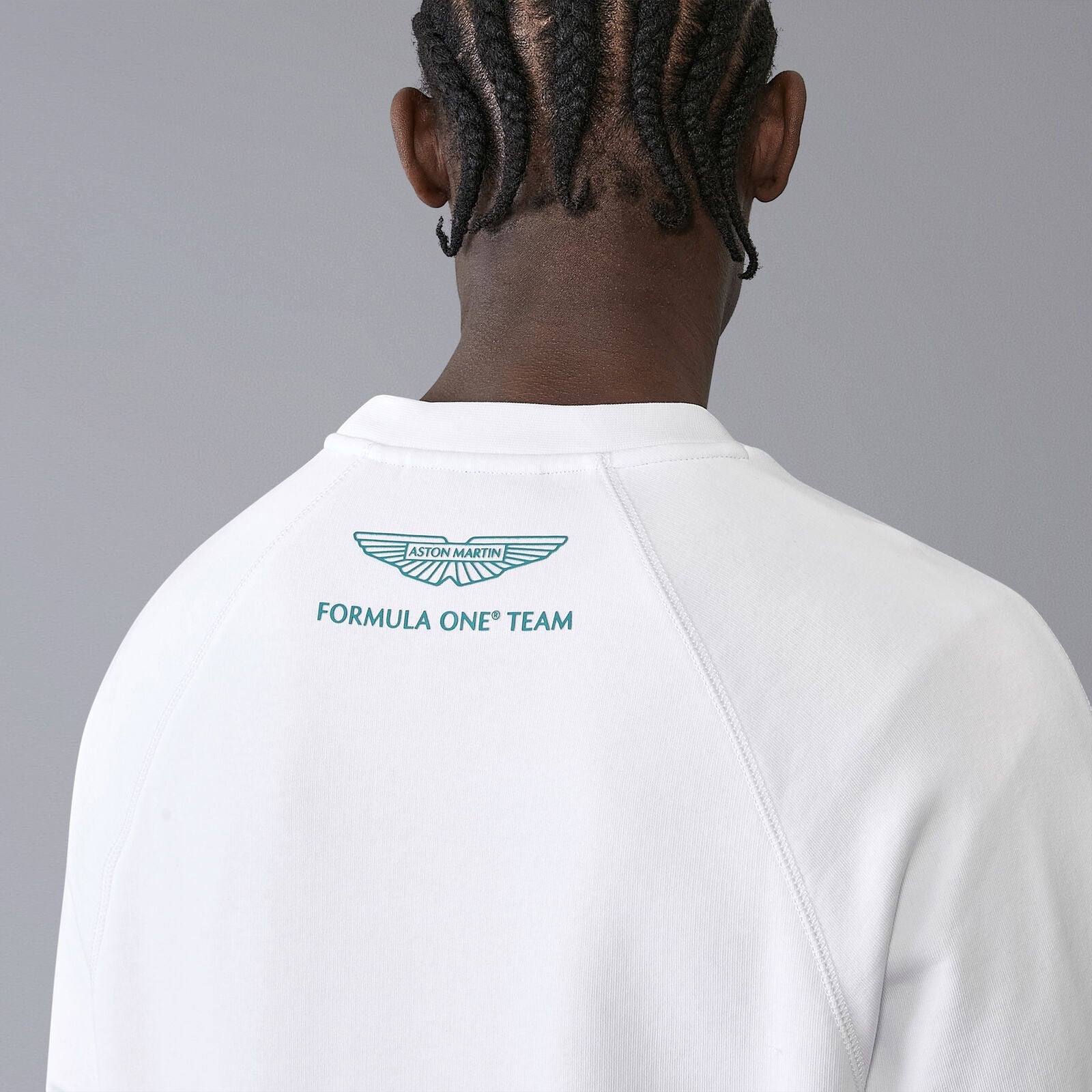 AMF1 FW LOGO CREW SWEAT - white