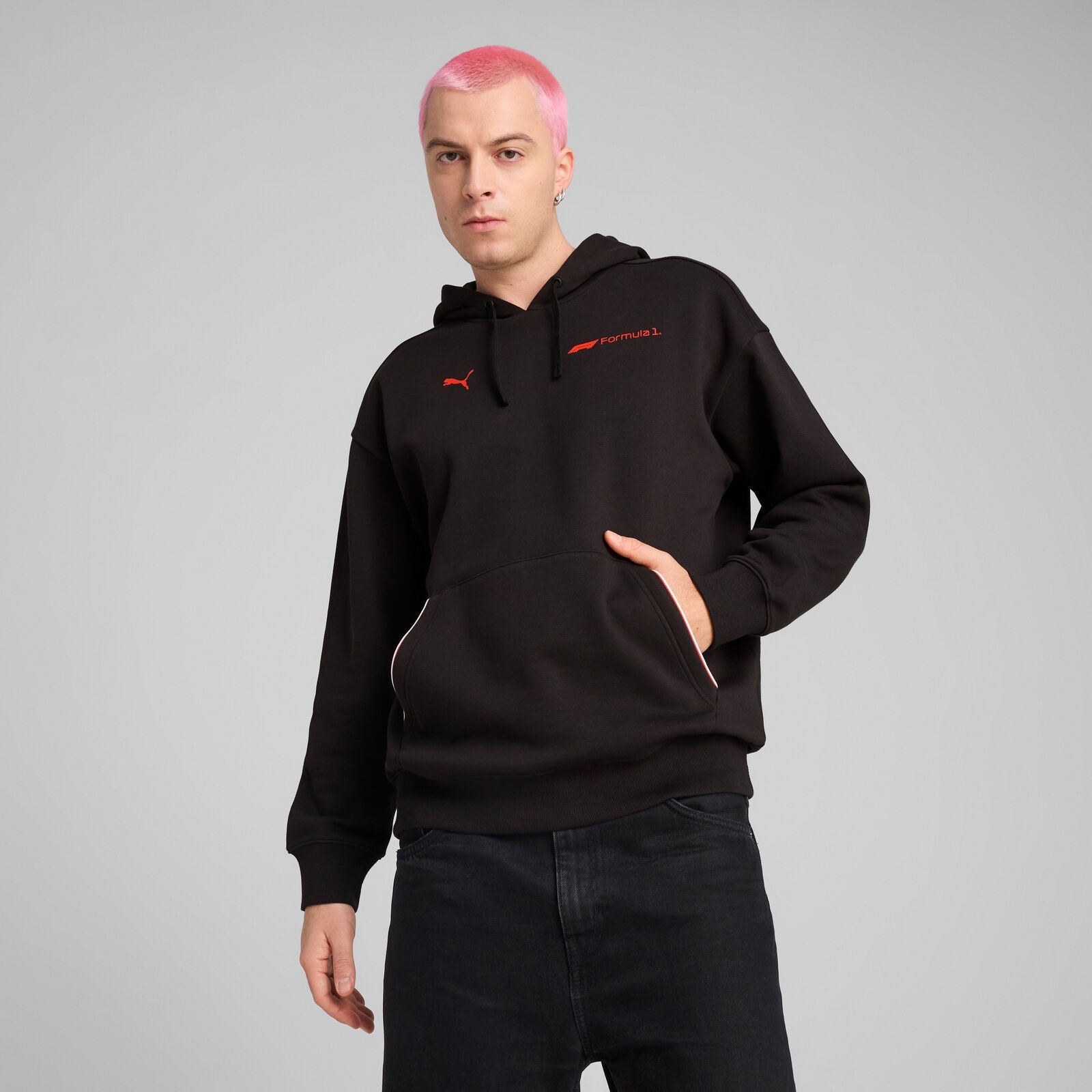 F1 ESS+ HOODIE - RELAXED - black