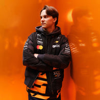 McLaren RP SE 1000th GP Bomber Jacket - Puma Black