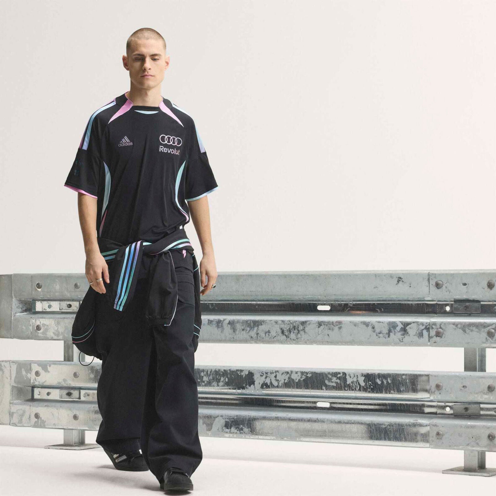 AUDI SE MENS MIAMI TEAM TEE - Black
