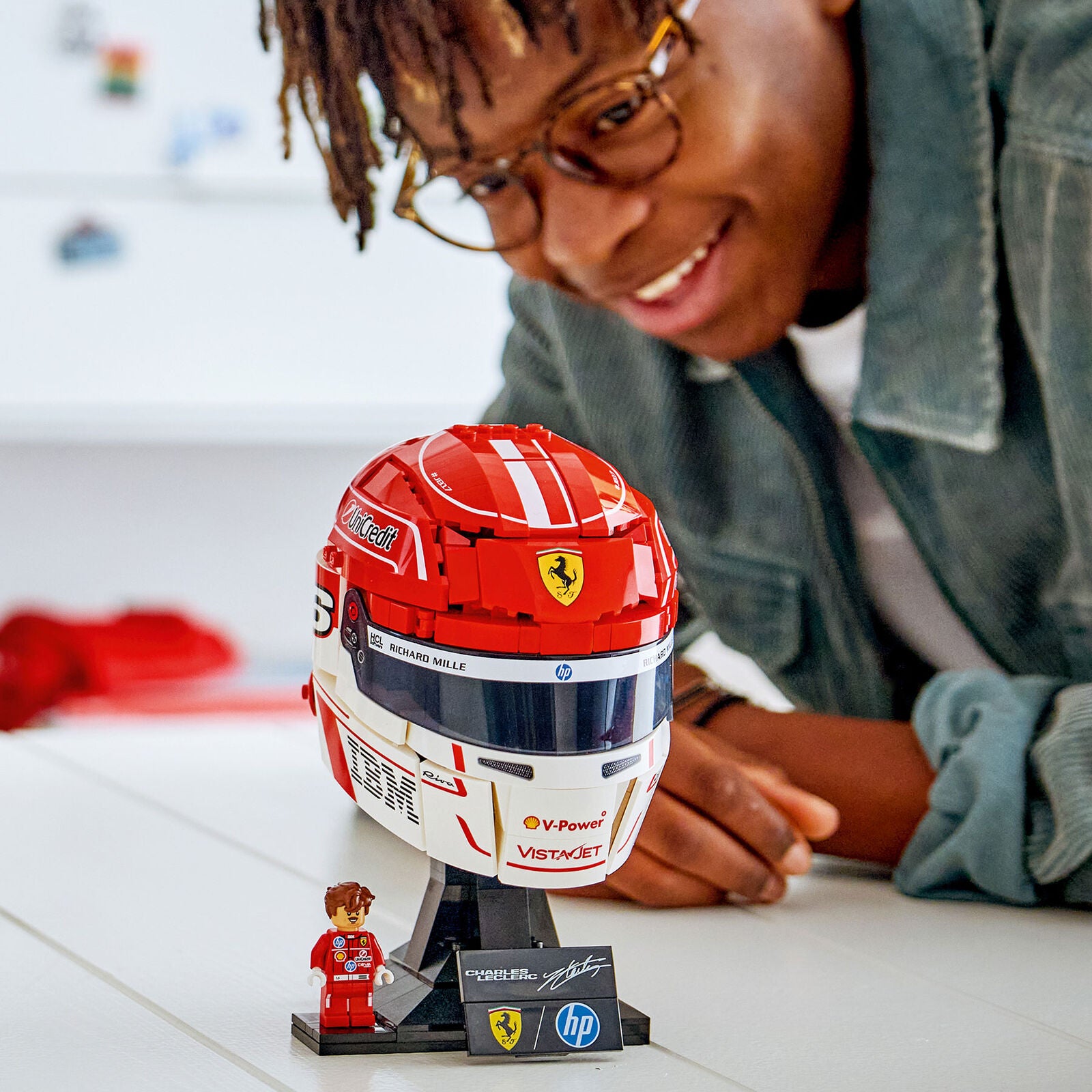 SF CL LEGO HELMET SET - Red