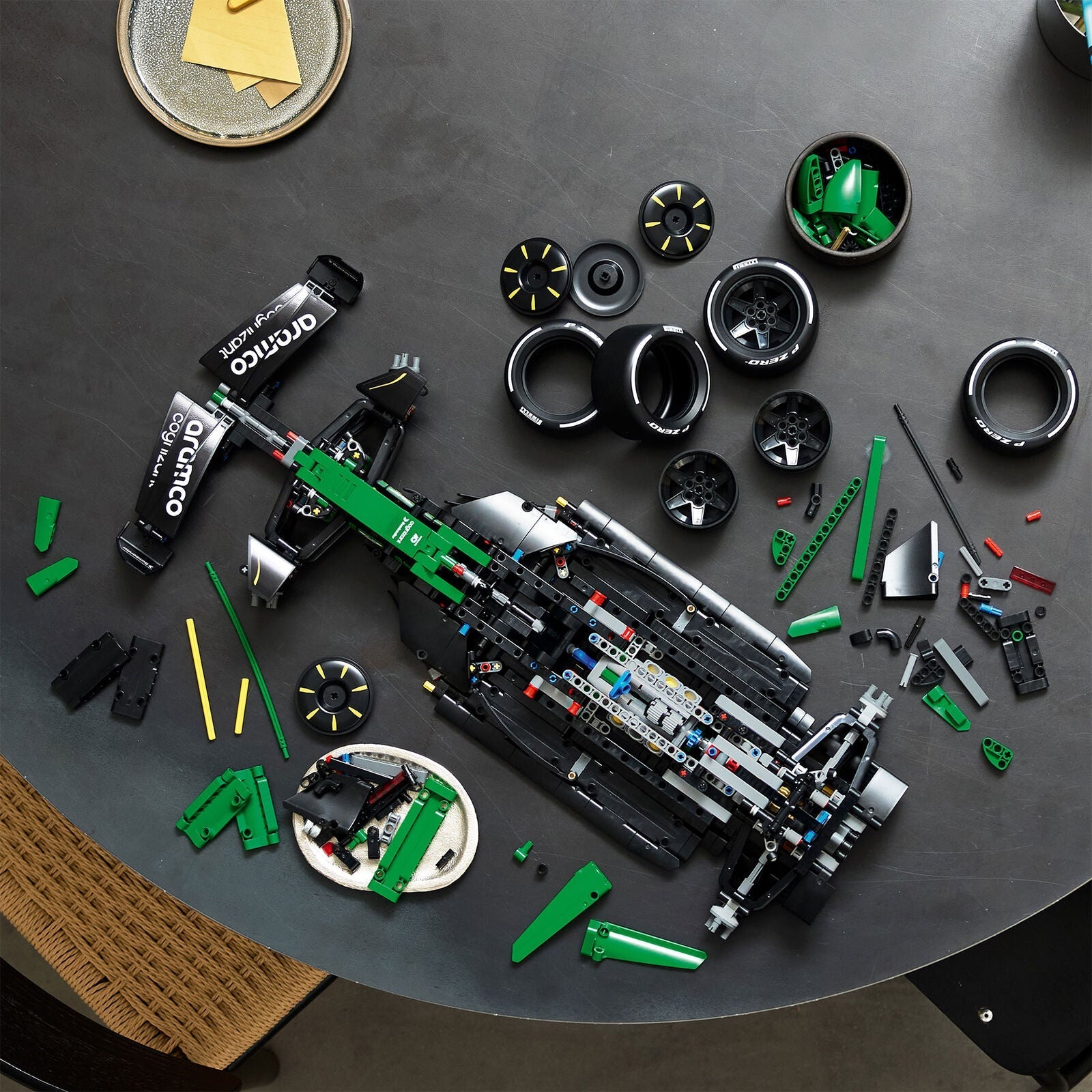AMF1 AMR25 TECHNIC LEGO SET - Green