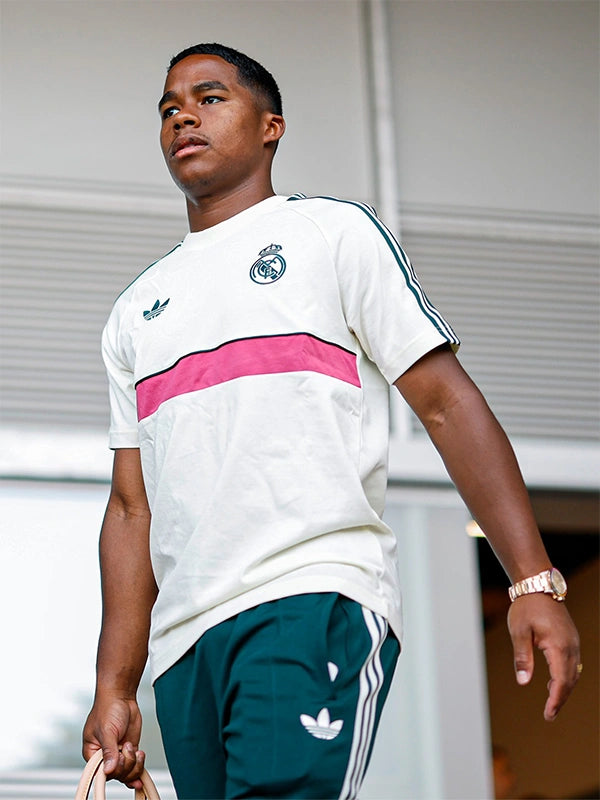 Adidas Real Madrid OG T-Shirt Shirt unisex detail view 2 | Dash Racegear — Cream Real Madrid Adidas 2026/27 OG T-shirt crafted for soft comfort and versatile casual fashion.