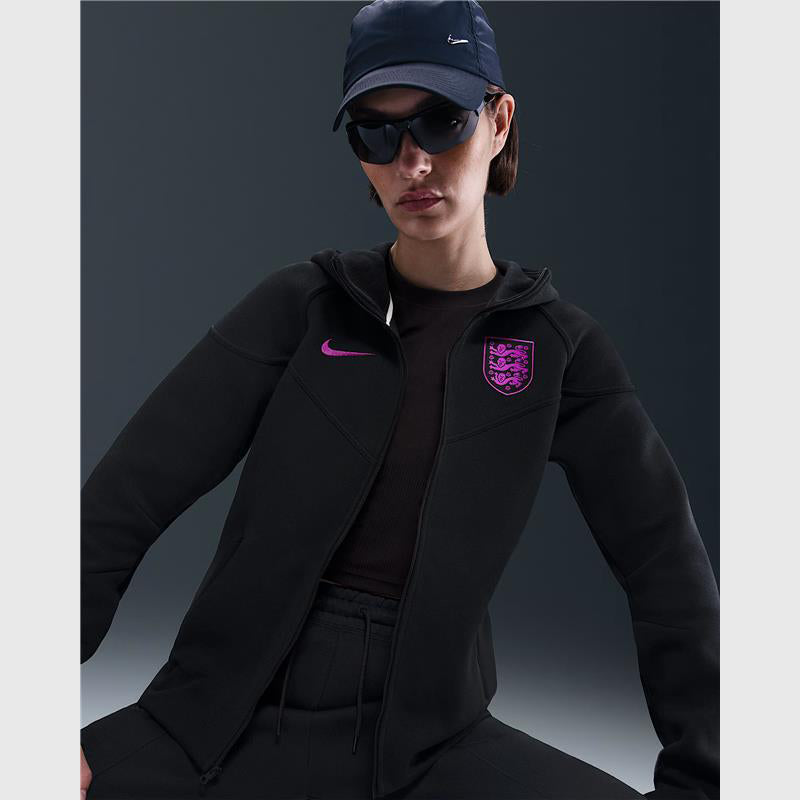 England Nike Tech Windrunner Football Hoodie Hoodie unisex detail view 4 | Dash Racegear — Train like a pro in the England Windrunner Football Hoodie