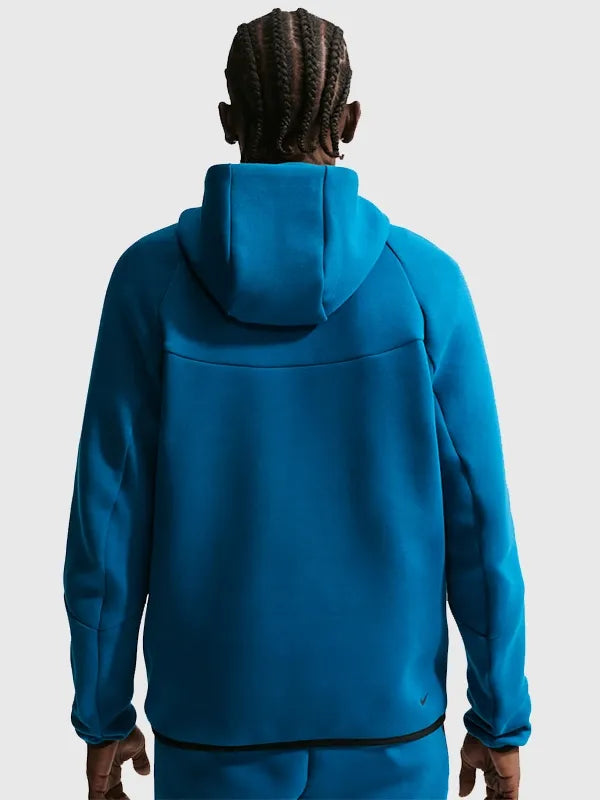 Nike Tech Windrunner Fleece Jacket Jacket unisex detail view 2 | Dash Racegear — Nike Tech Windrunner fleece long jacket 2026, black lightweight warmth for men and women, ideal for travel and streetwear