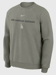 Los Angeles Dodgers Nike Primary Raglan Sweatshirt Sweatshirt unisex detail view 2 | Dash Racegear — Nike Men’s Dodgers Statement Primary sweatshirt in green, breathable Dri-FIT fabric for workouts or laid-back wear.