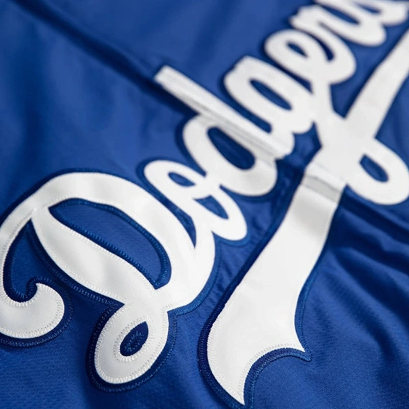 Mitchell & Ness 2005 Dodgers Dugout Jacket Jacket unisex detail view 7 | Dash Racegear — Throwback Dodgers 2005 dugout jacket – Mitchell & Ness design