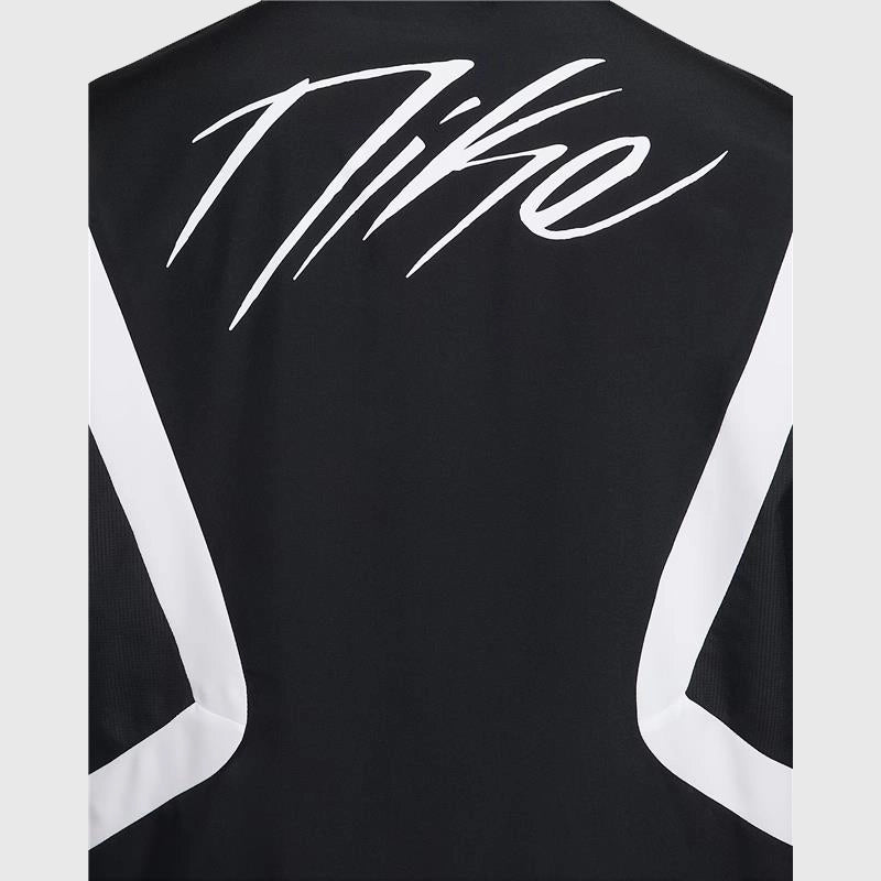 Nike Icon Woven Jacket Jacket unisex detail view 3 | Dash Racegear — Iconic Style in the Nike Woven Jacket