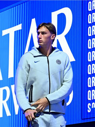 Nike Inter Milan Tech Fleece Windrunner Zip Hoodie Hoodie unisex detail view 4 | Dash Racegear — Inter Milan Nike Full-Zip Tech Fleece Hoodie