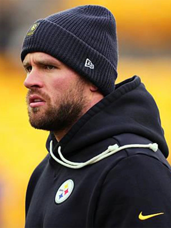Pittsburgh Steelers 2025 Sideline Hoodie Hoodie unisex detail view 4 | Dash Racegear — Black Pittsburgh Steelers 2025 Nike Sideline Pullover Hoodie designed for fans repping team pride anywhere.
