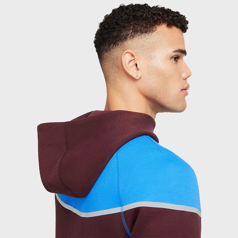 Nike Tech Windrunner Burgundy Reflective Jacket Jacket unisex detail view 3 | Dash Racegear — Nike Tech Windrunner Reflective Jacket in Burgundy and Blue for Sports