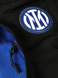 Inter Milan x Nike ACG Hooded Jacket 2025/26 Jacket unisex detail view 4 | Dash Racegear — Nike ACG x Inter Milan Wolftree jacket, blue/black hooded pullover style, ideal for sporty streetwear fans.