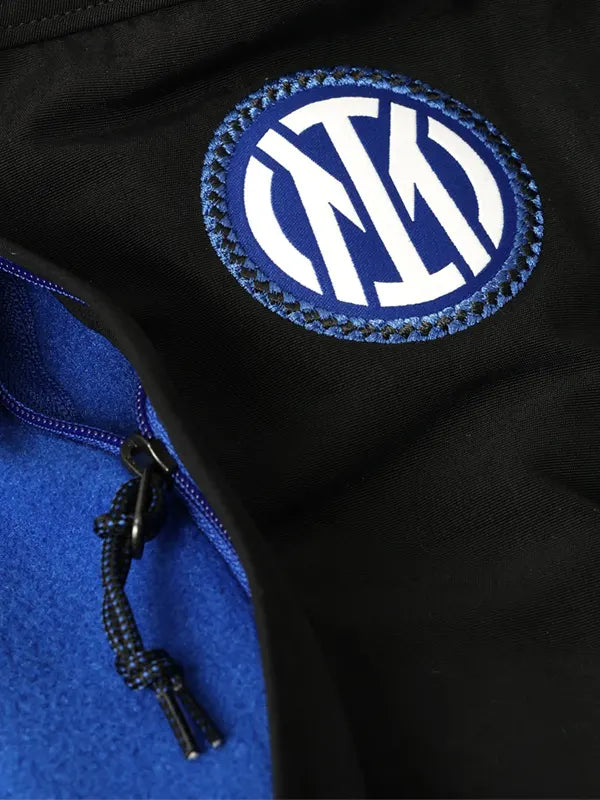 Inter Milan x Nike ACG Hooded Jacket 2025/26 Jacket unisex detail view 4 | Dash Racegear — Nike ACG x Inter Milan Wolftree jacket, blue/black hooded pullover style, ideal for sporty streetwear fans.