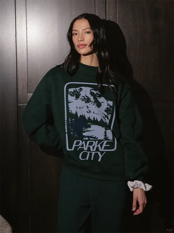 Parke Sport Graphic Mockneck Sweatshirt Sweatshirt unisex detail view 2 | Dash Racegear — Green Parke 2026 Sport mockneck fleece sweatshirt with eye-catching graphic, ideal for casual street outfits.