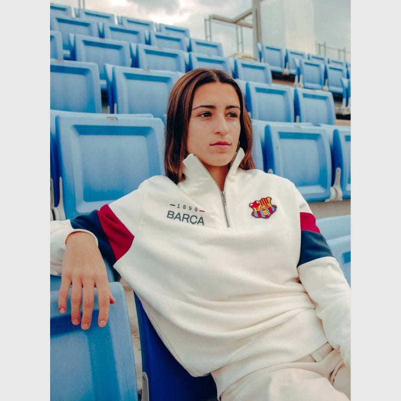 FC Barcelona Retro1899 Sweatshirt Sweatshirt unisex detail view 2 | Dash Racegear — FC Barcelona Vintage 1899 Sweatshirt – Timeless Style