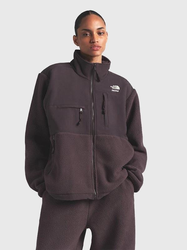 The North Face x Skims 1995 Denali Fleece Jacket Jacket unisex detail view 6 | Dash Racegear — Women’s The North Face x SKIMS 1995 Brown Denali Fleece Jacket featuring secure zip hand pockets, perfect for outdoor strolls.