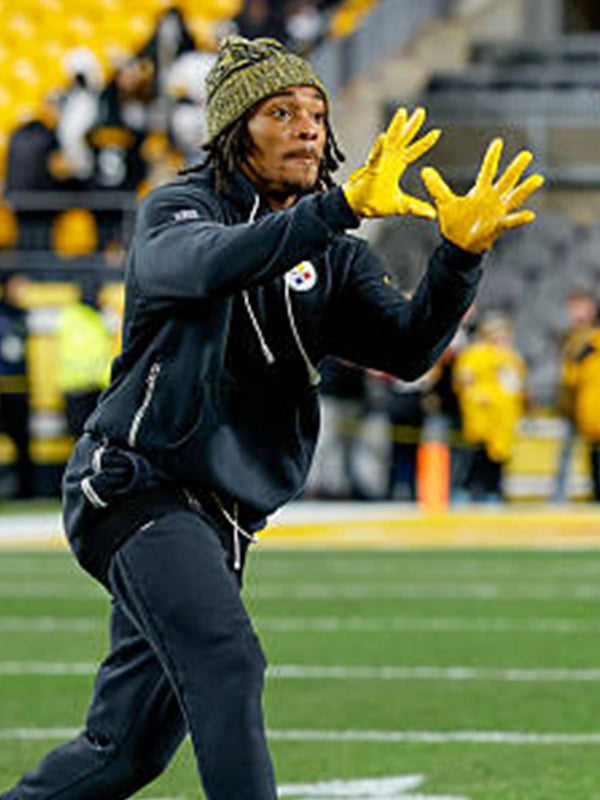 Pittsburgh Steelers 2025 Sideline Hoodie Hoodie unisex detail view 2 | Dash Racegear — Black Pittsburgh Steelers 2025 Nike Sideline Pullover Hoodie offering comfort and style for true Steelers supporters.