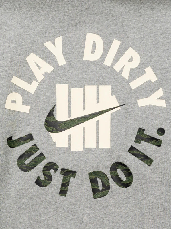 Undefeated UACTP x Nike Nrg Hoodie Hoodie unisex detail view 7 | Dash Racegear — Undefeated x Nike UACTP hoodie designed for everyday wear, offering a soft feel and strong street-ready appeal.