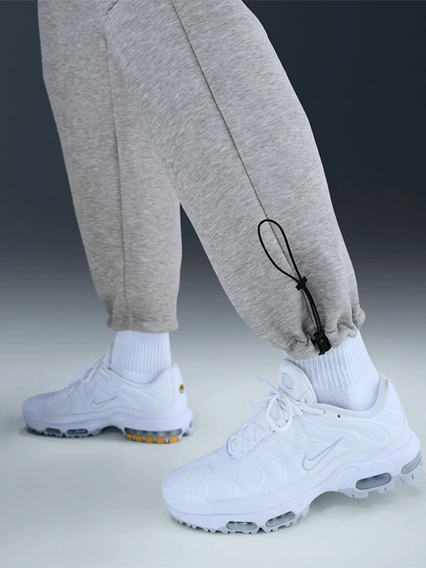 Nicolas Maduro Nike Tech Fleece Tracksuit Tracksuit unisex detail view 10 | Dash Racegear — Nicolás Maduro inspired Nike Tech Fleece tracksuit in grey with soft fleece texture and structure