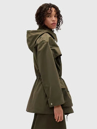 Gap x Victoria Beckham Parka Jacket Jacket unisex detail view 4 | Dash Racegear — 2026 khaki green parka by Gap x Victoria Beckham, unisex fit for stylish everyday outerwear looks.