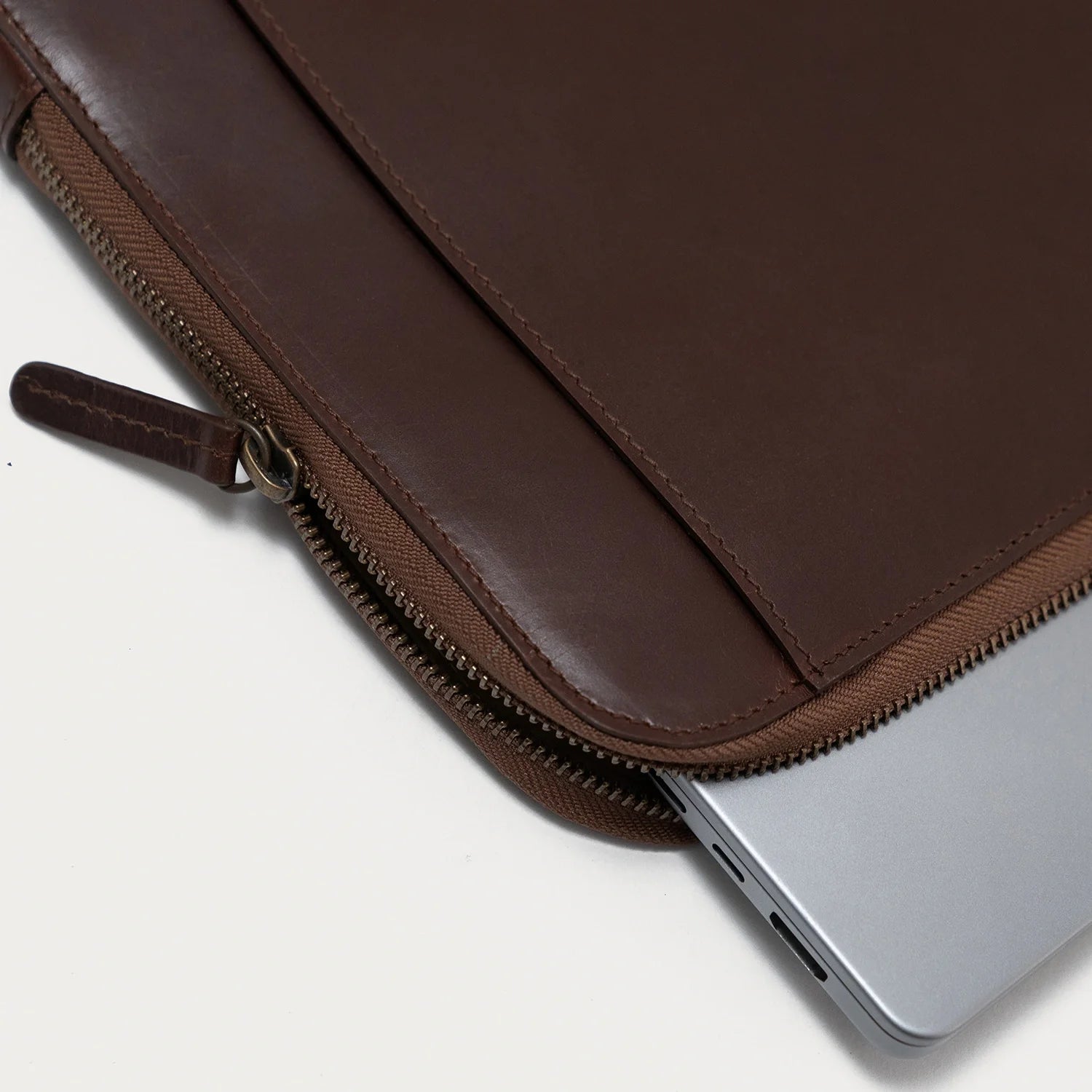 The Baxter Vintage Brown Leather Laptop Sleeve by Dash Racegear - unisex Leather Bag view 7