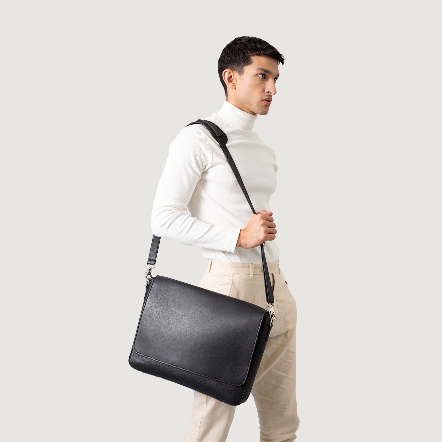 The Carismatico Black Leather Messenger Bag by Dash Racegear - men Leather Bag view 9