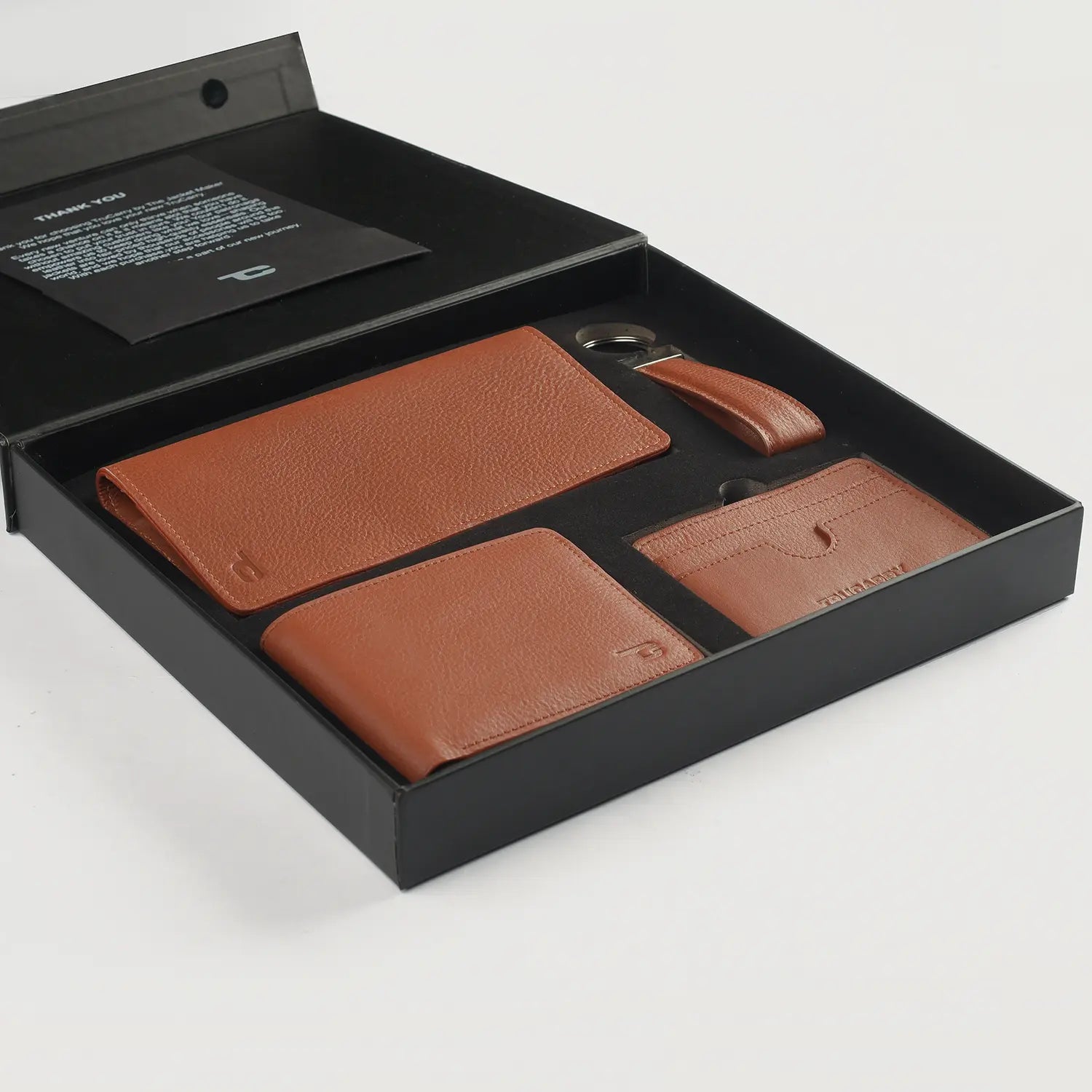 Timeless Taylen Brown Leather Gift Set by Dash Racegear - unisex Leather Accessories view 3