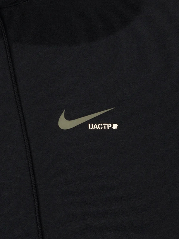 Undefeated UACTP x Nike Nrg Hoodie Hoodie unisex detail view 6 | Dash Racegear — Street-focused unisex hoodie featuring collaborative Undefeated x Nike 2026 design cues and a versatile everyday vibe.