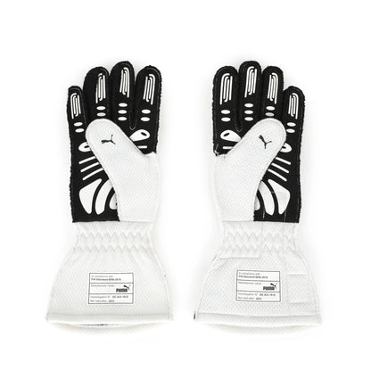 Palm view of Max Verstappen’s 2021 Red Bull Racing Turkish GP gloves – Dash Racegear.