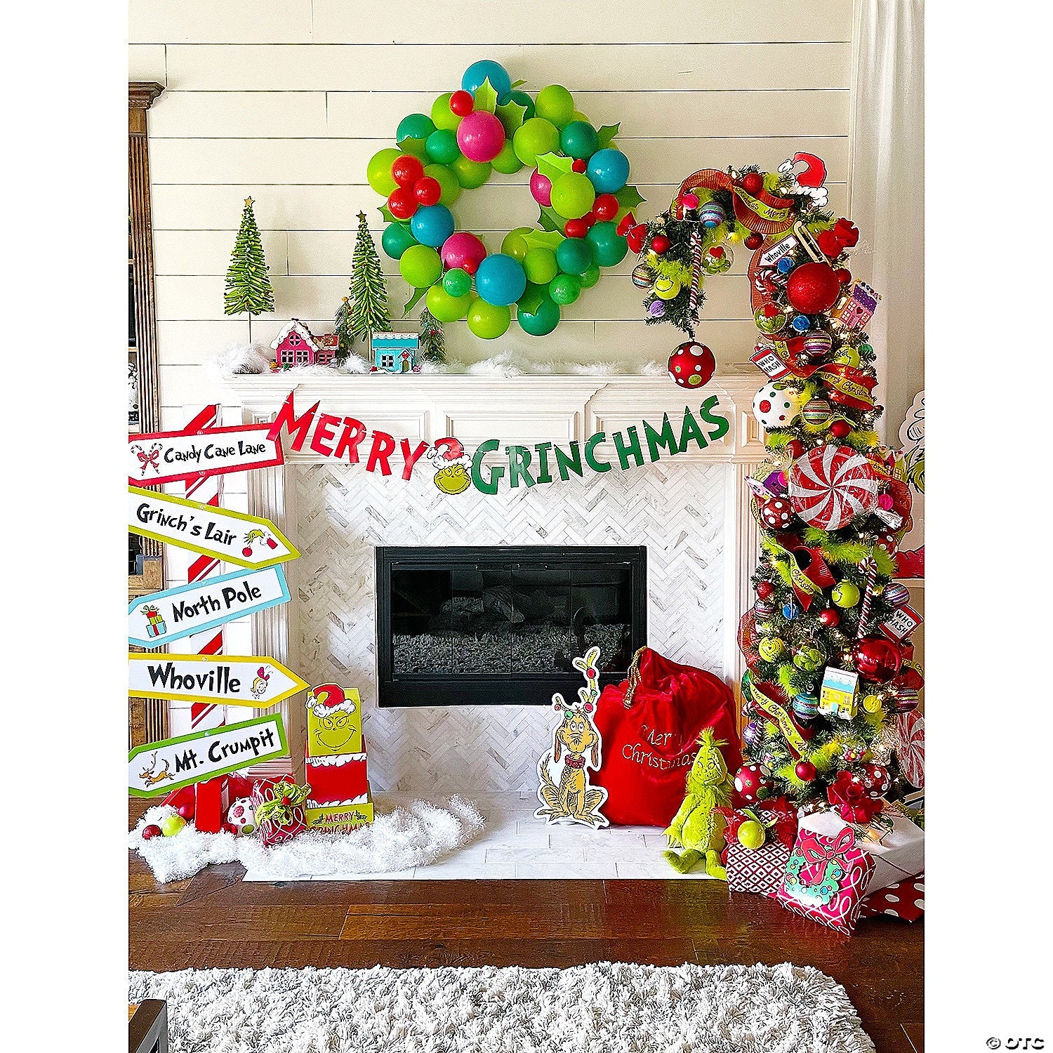 santa-toy-bag_fw7534-a01.jpg